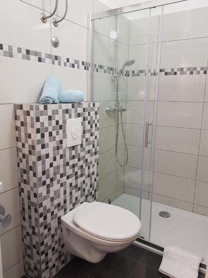 Apartments Ruzica Зострог Екстер'єр фото