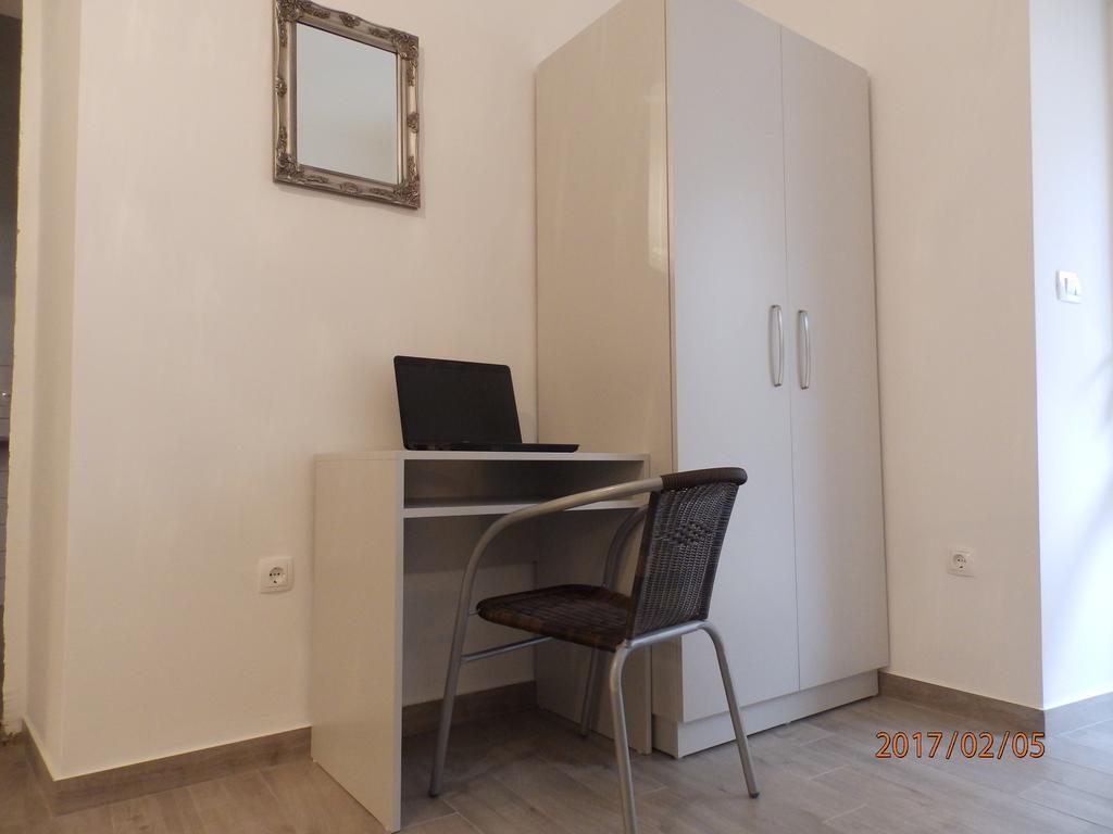 Apartments Ruzica Зострог Екстер'єр фото